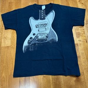 Vintage Nirvana Guitar T-Shirt Anvil Tag Mens L Black 2005 Concert GOOD USED